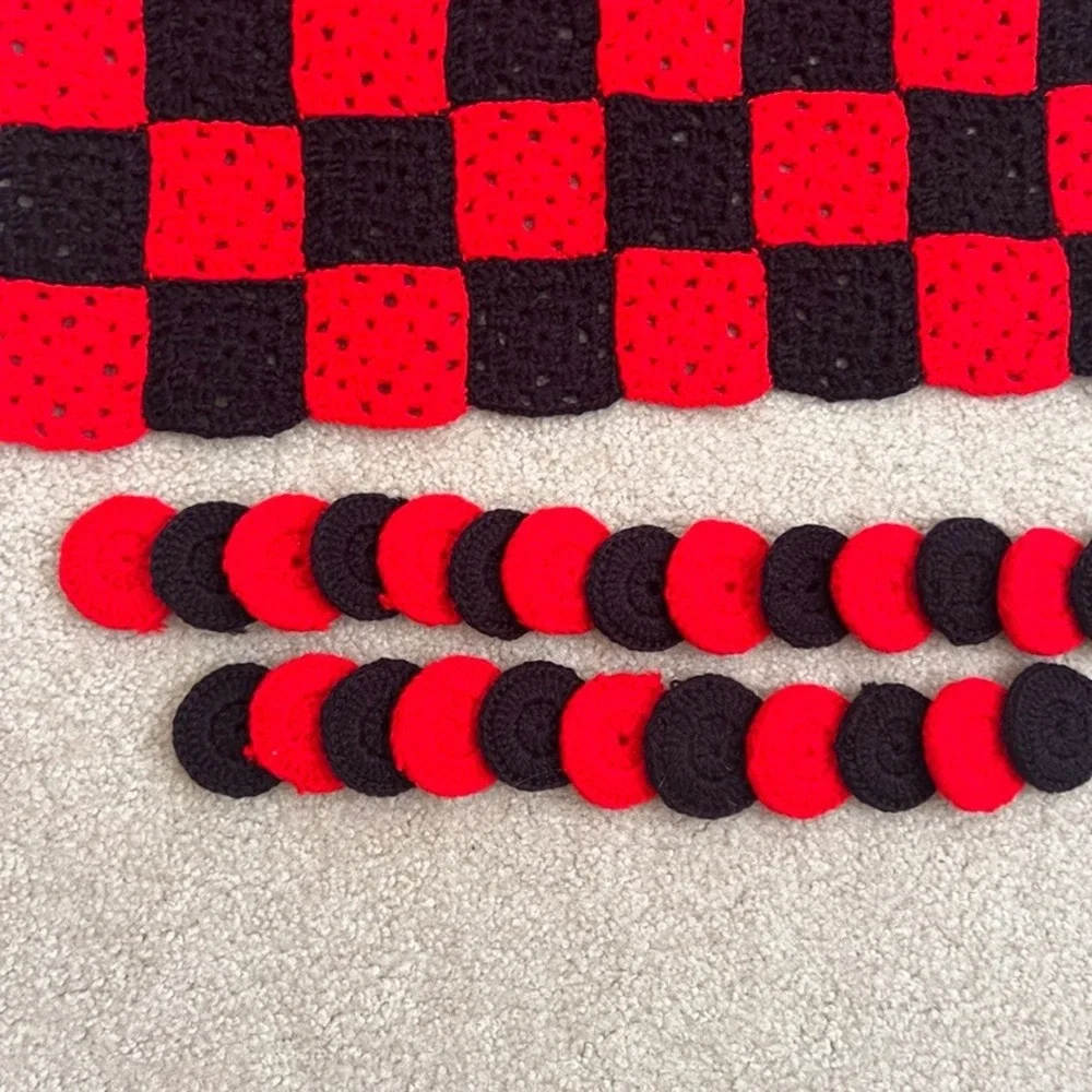 Vintage Handmade Crochet‎ Checkers and Tic Tac Toe Game Set - 2 in 1  Fun